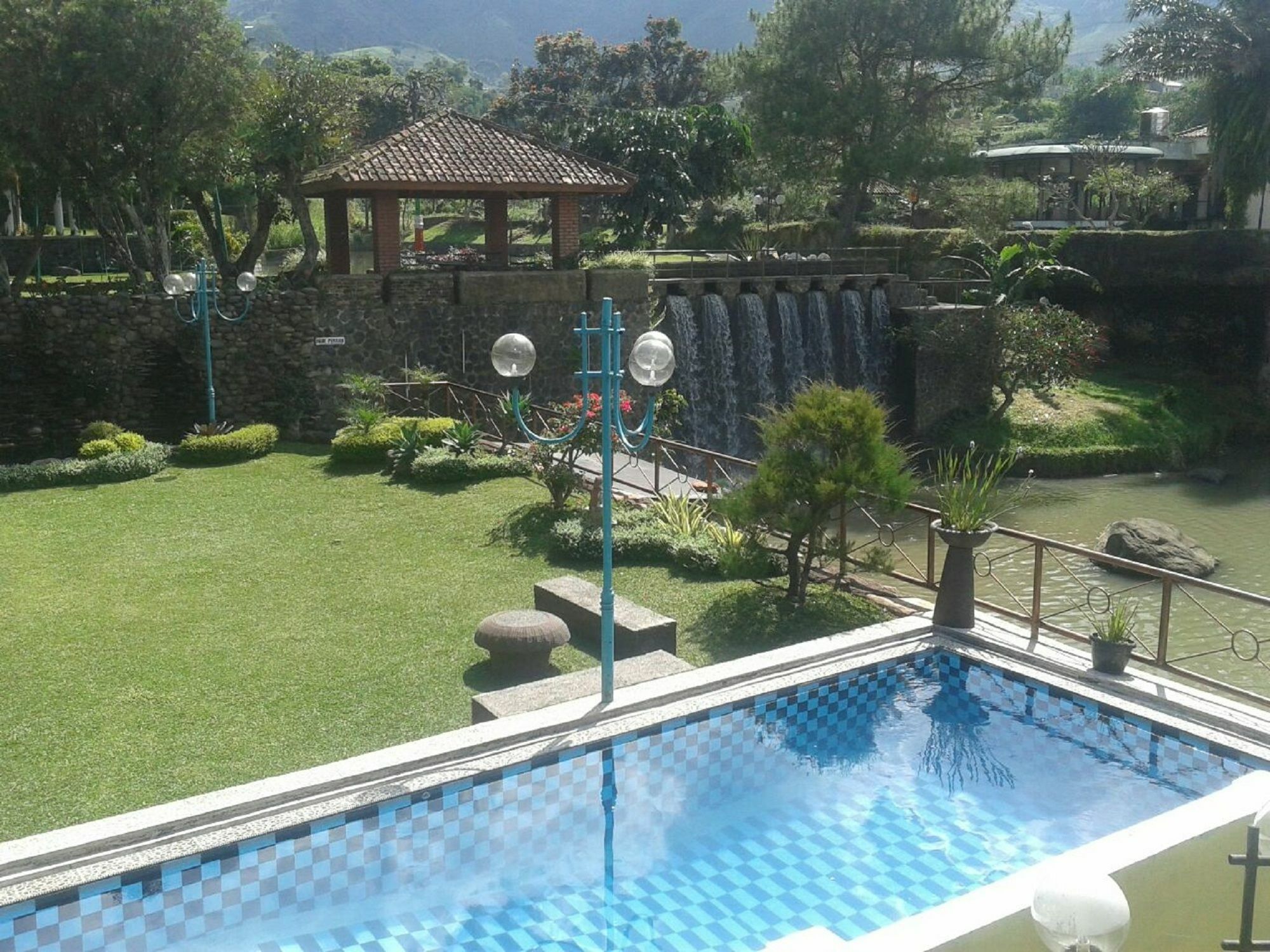 Villa Bukit Danau Cipanas  Exterior photo