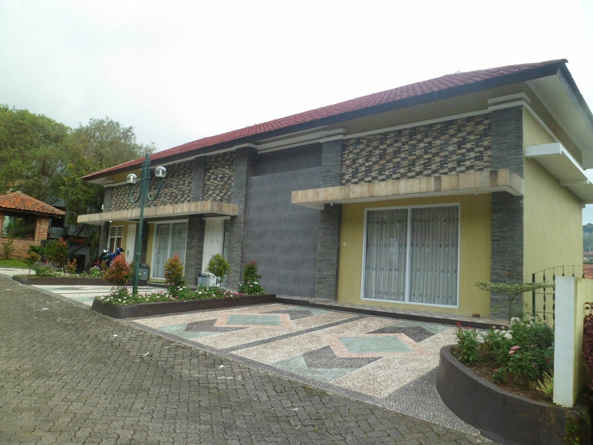 Villa Bukit Danau Cipanas  Exterior photo